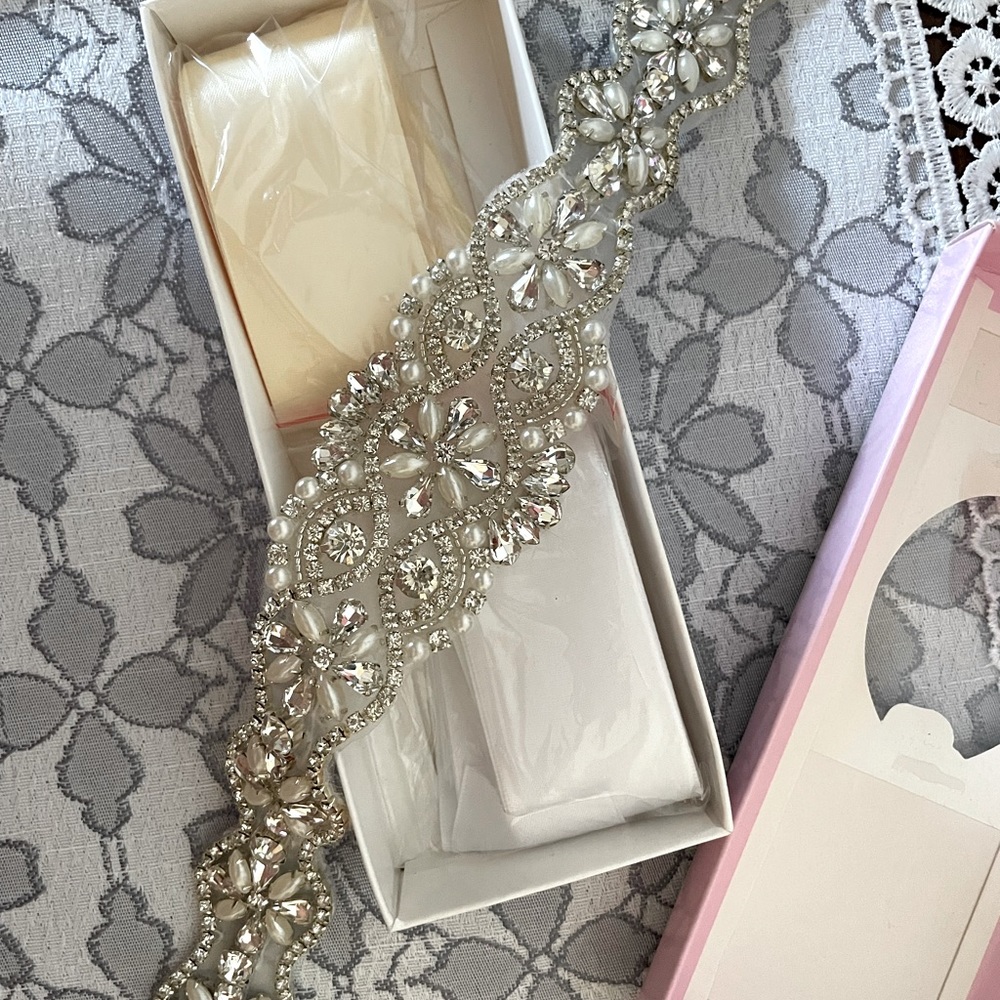 Bridal rhinestone belt